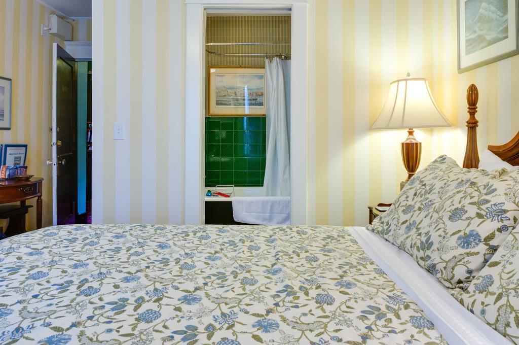 Calgary Westways Guest House Cameră foto
